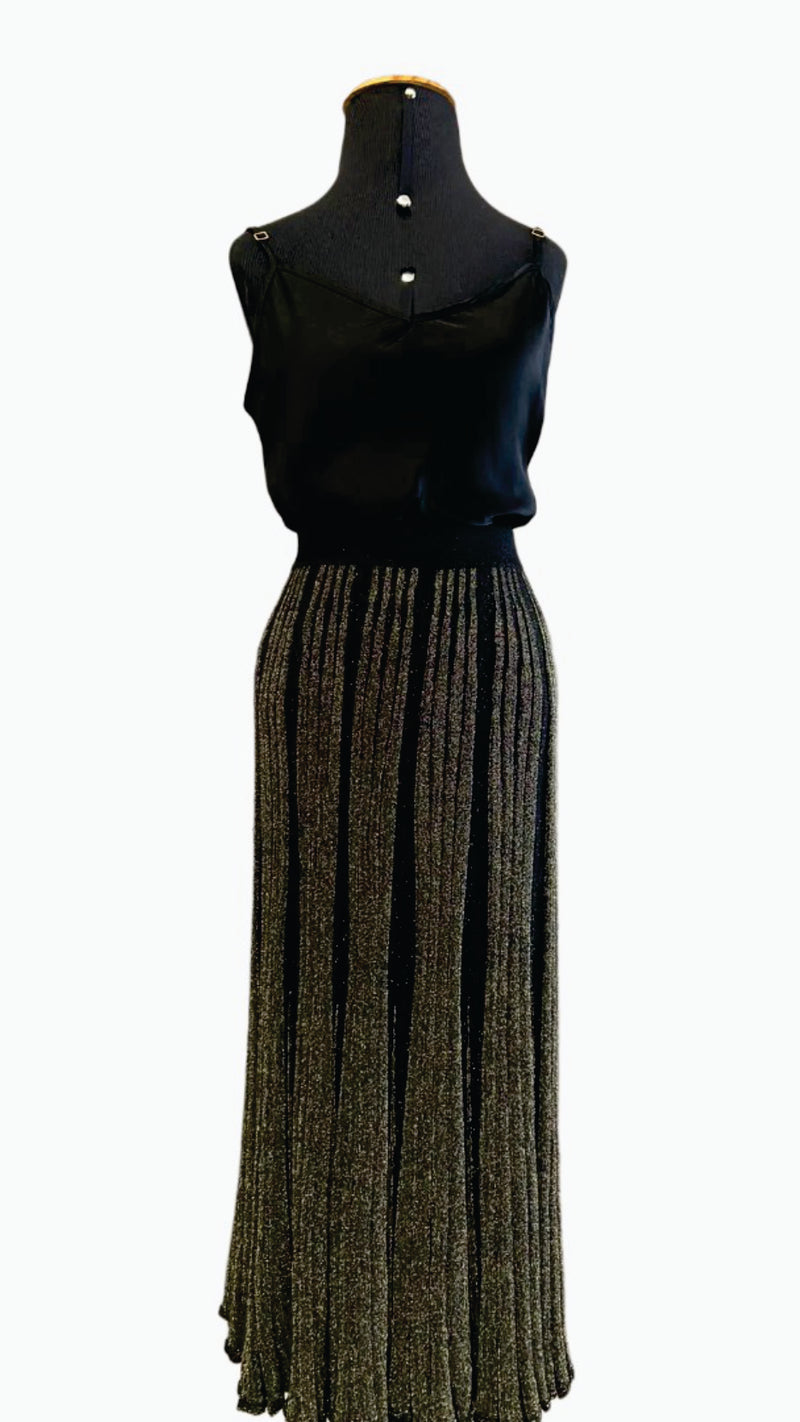 Blusa de Cetim com Calças de Malha com Textura